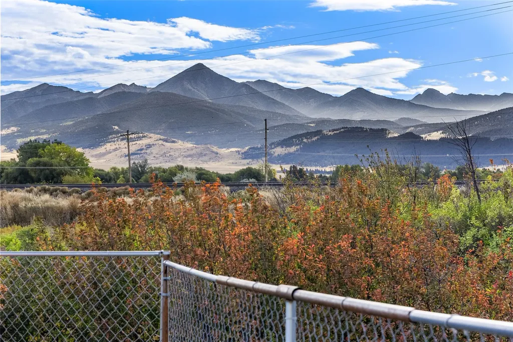 1801 Sun Avenue Livingston MT 59047
