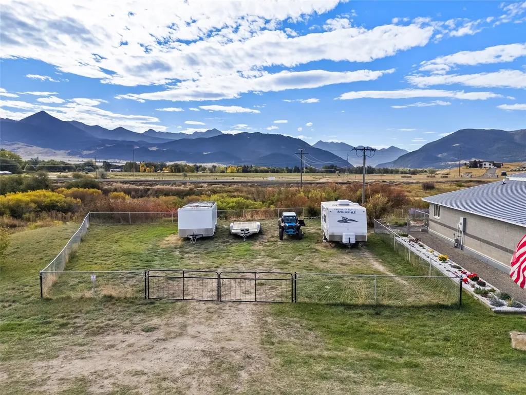 1801 Sun Avenue Livingston MT 59047