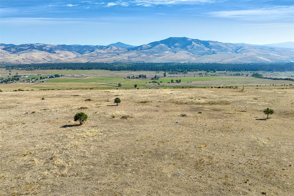 000 Round Top Bluff Florence MT 59833