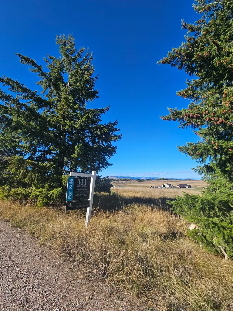 35208 Anna Lee Lane Polson MT 59860