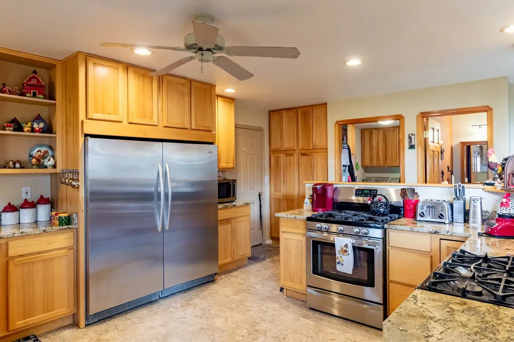 12 Bench Road Whitehall MT 59759