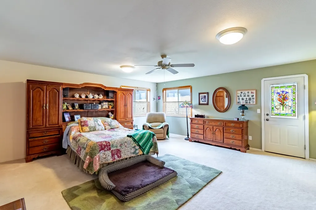 12 Bench Road Whitehall MT 59759
