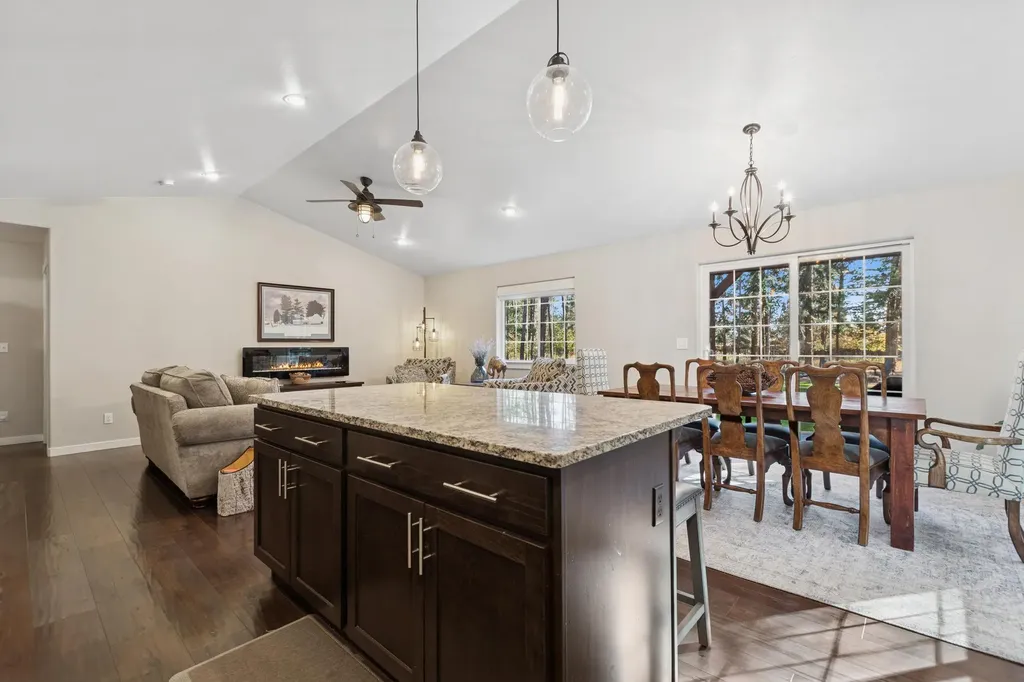 346 Lynnewood Drive Columbia Falls MT 59912