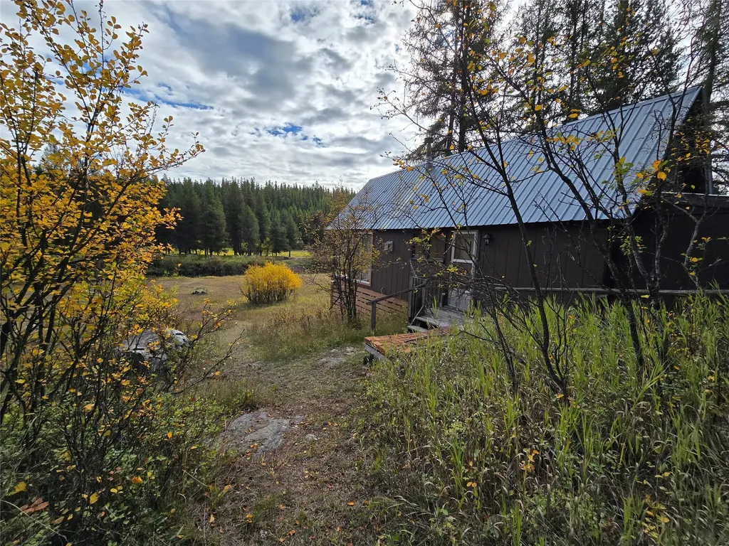 338 River View Drive Yaak MT 59935