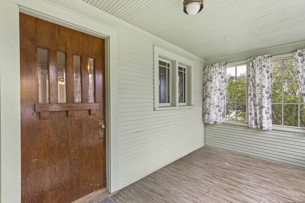 114 3rd Avenue S Stanford MT 59479