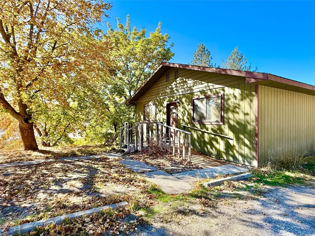 7273 Mount Highway 200 Plains MT 59859