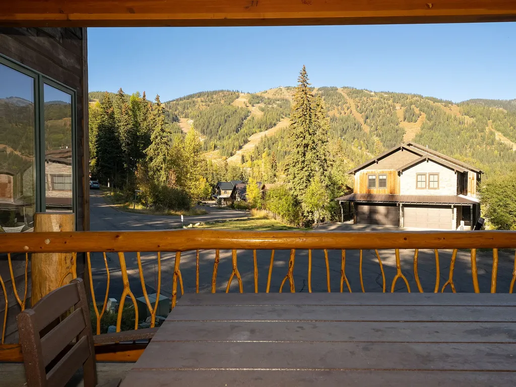 311 Wood Run Drive Whitefish MT 59937