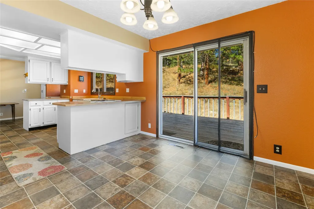 14 Ante Lane Jefferson City MT 59638