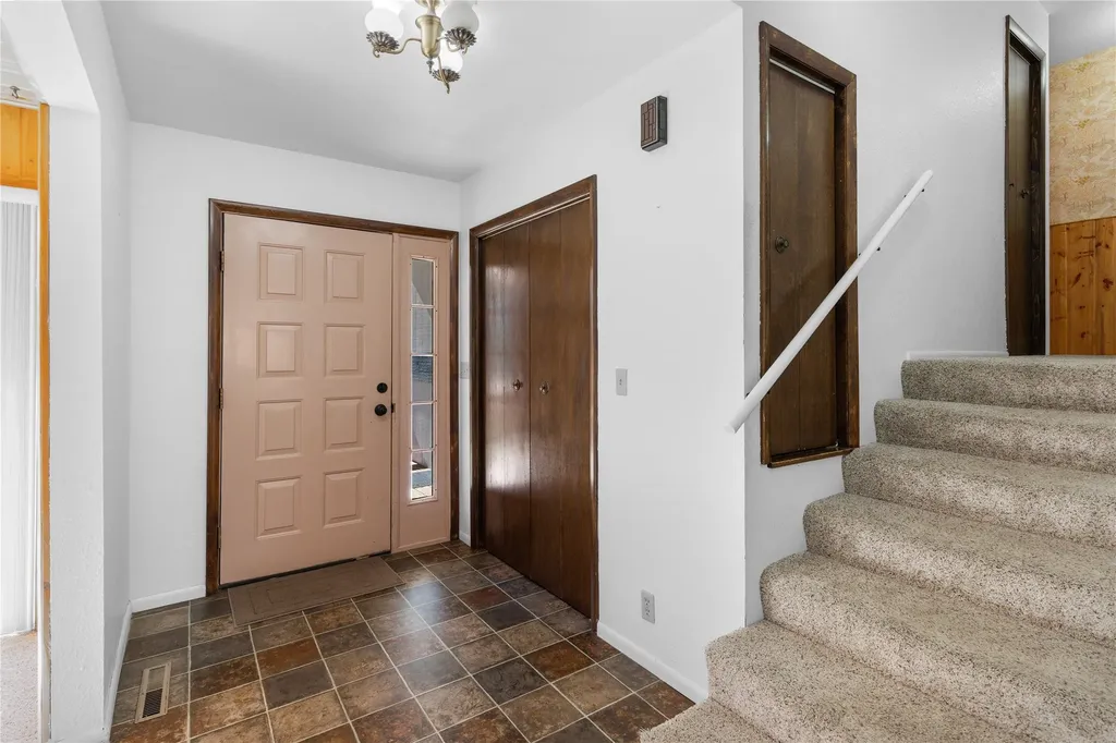 14 Ante Lane Jefferson City MT 59638