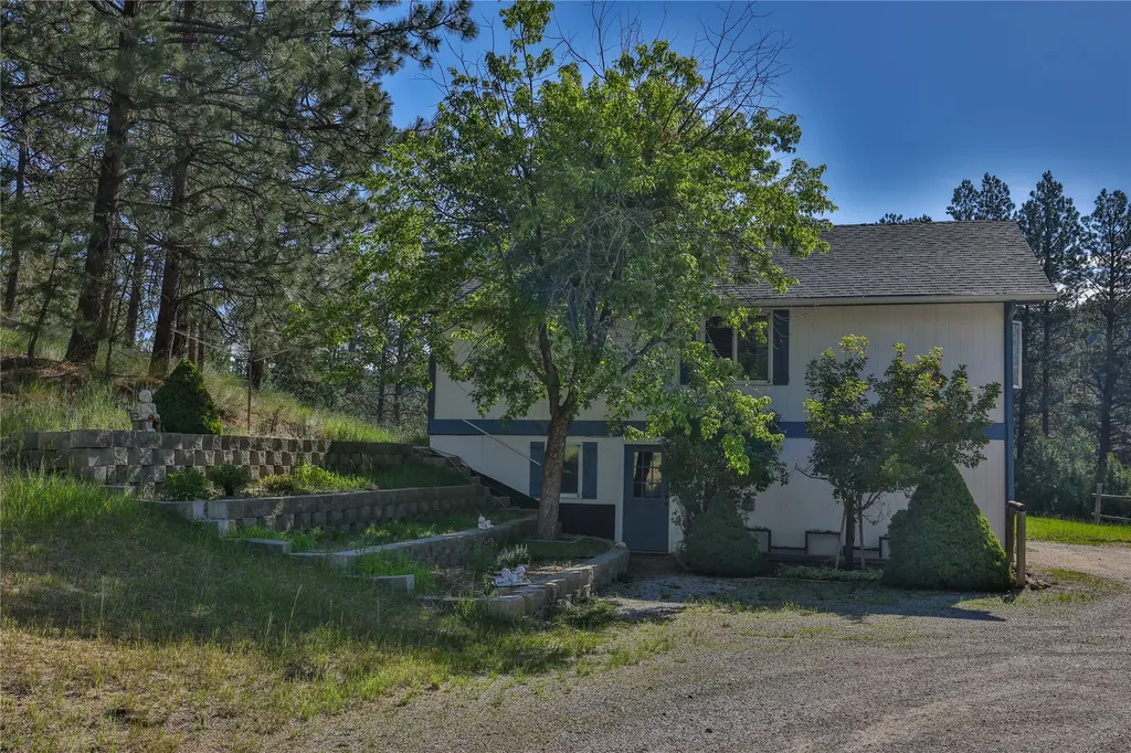 14 Ante Lane Jefferson City MT 59638
