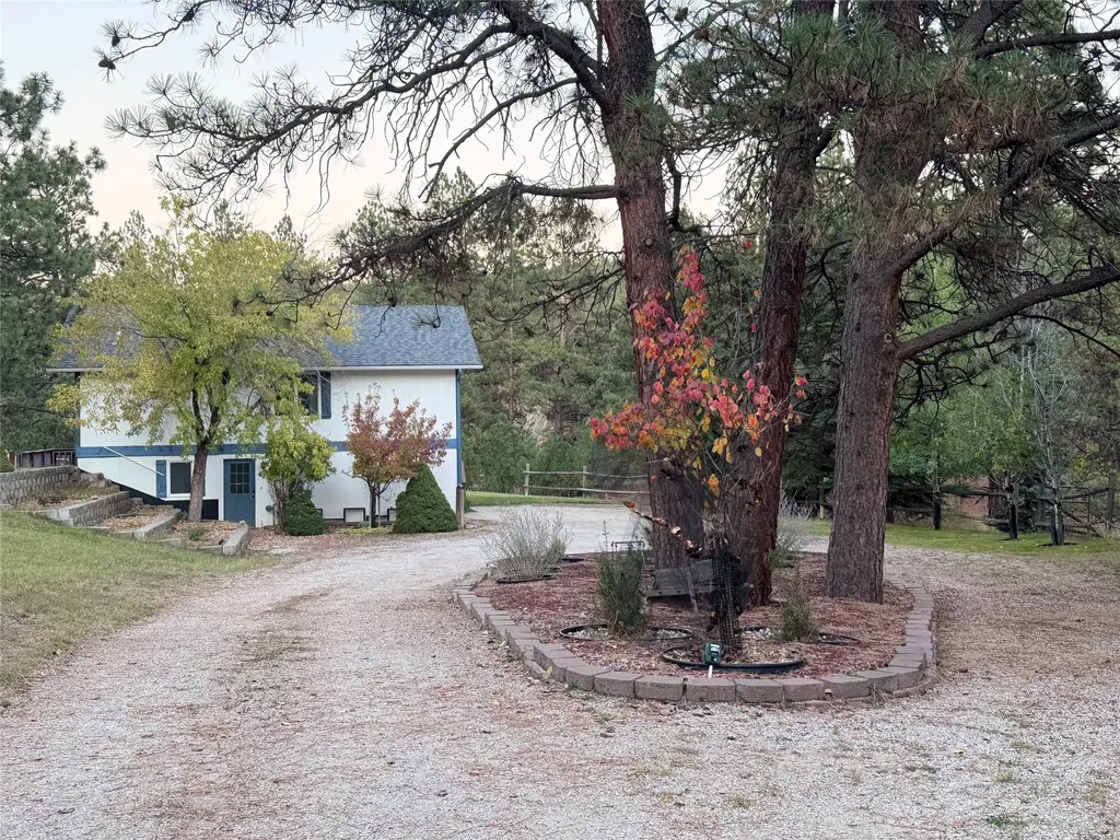 14 Ante Lane Jefferson City MT 59638