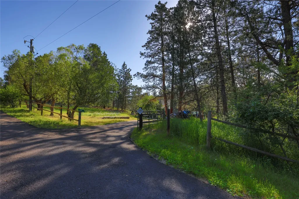 14 Ante Lane Jefferson City MT 59638