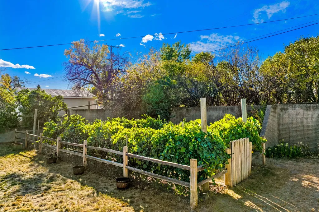 223 2nd Street S Cascade MT 59421