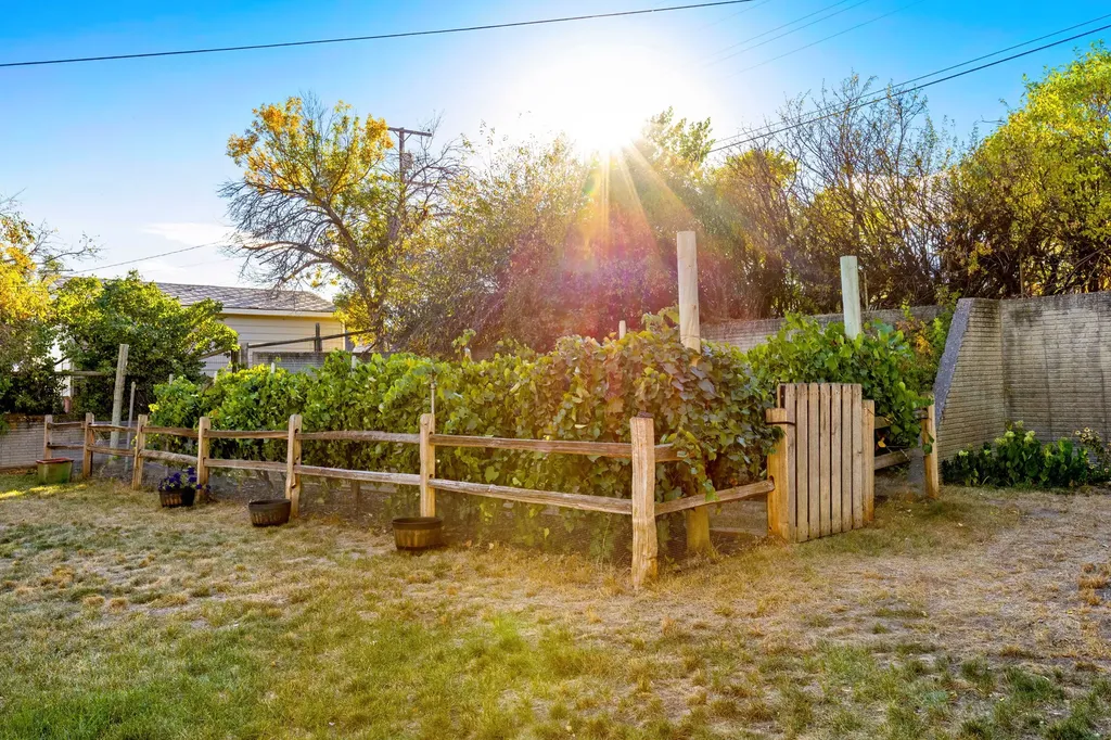 223 2nd Street S Cascade MT 59421