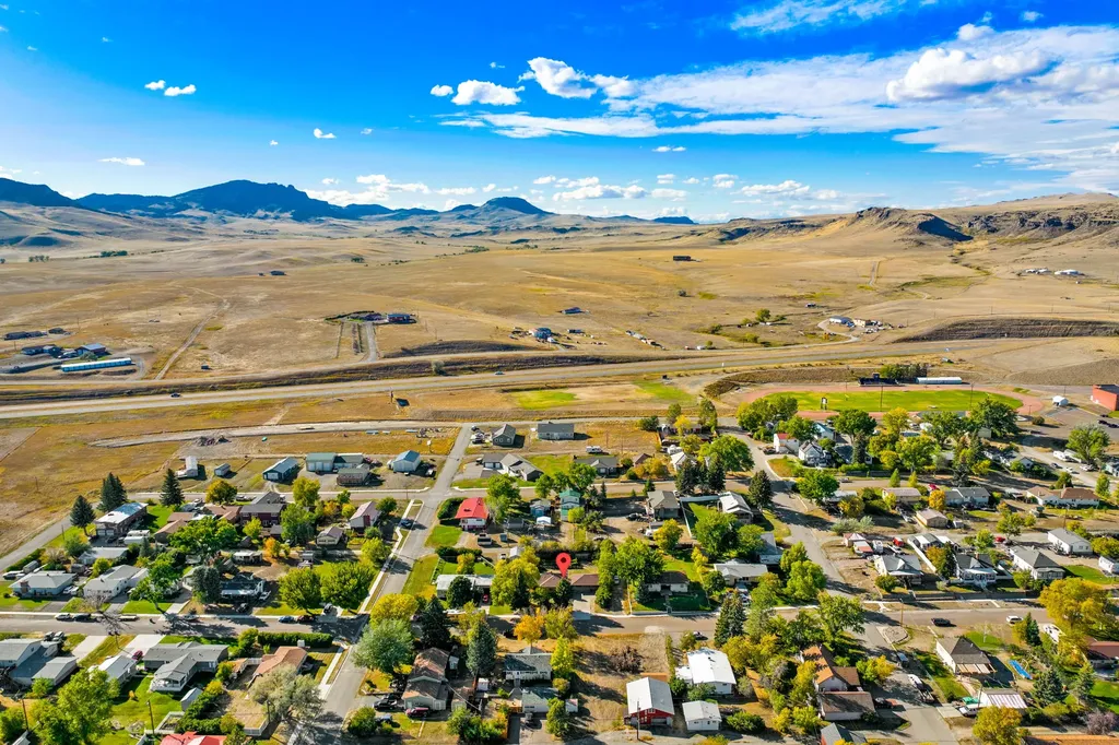 223 2nd Street S Cascade MT 59421