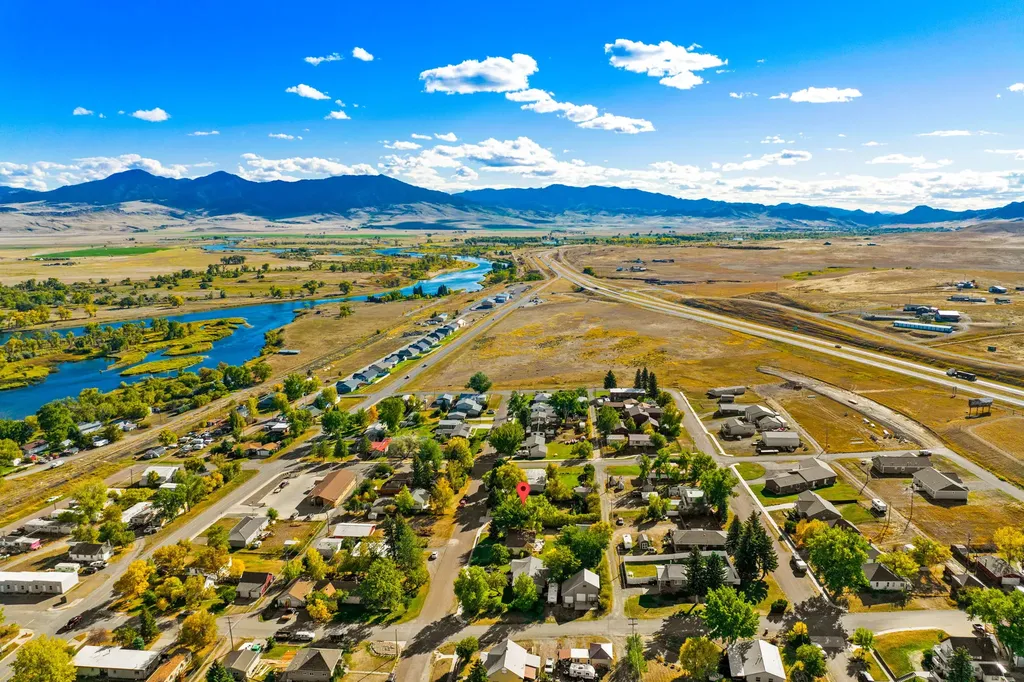 223 2nd Street S Cascade MT 59421