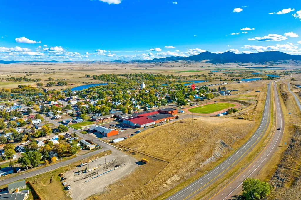 223 2nd Street S Cascade MT 59421
