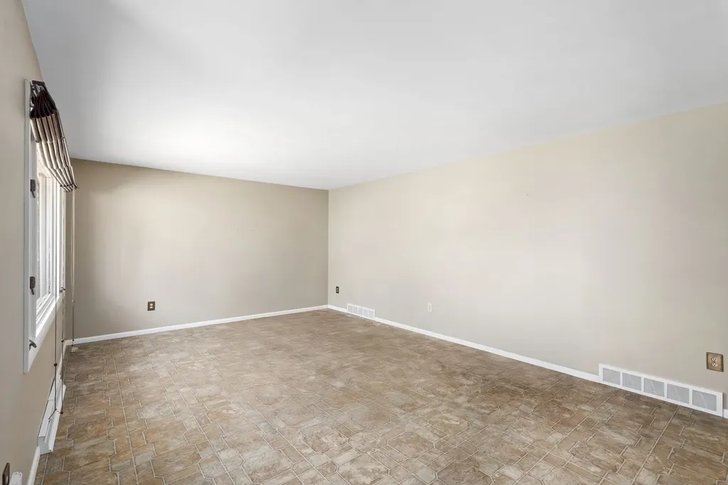 223 2nd Street S Cascade MT 59421