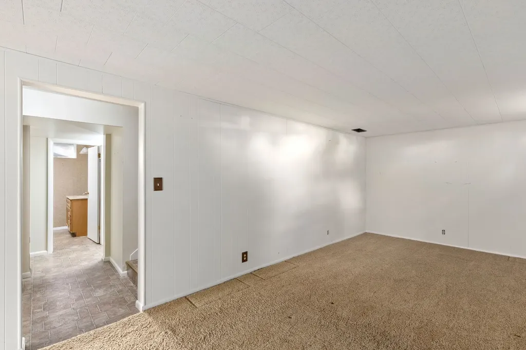 223 2nd Street S Cascade MT 59421