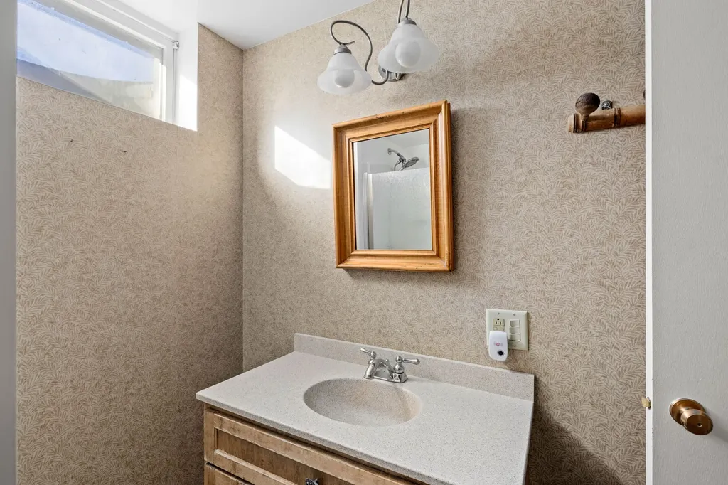 223 2nd Street S Cascade MT 59421