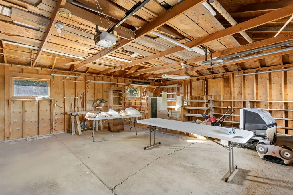223 2nd Street S Cascade MT 59421