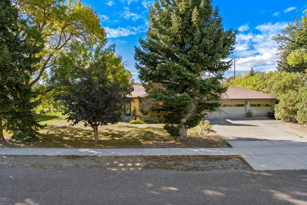 223 2nd Street S Cascade MT 59421