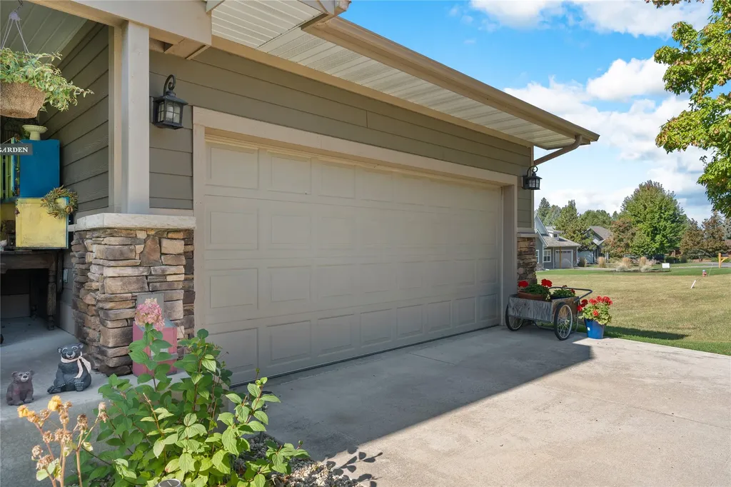 112 Golden Bear Drive Bigfork MT 59911