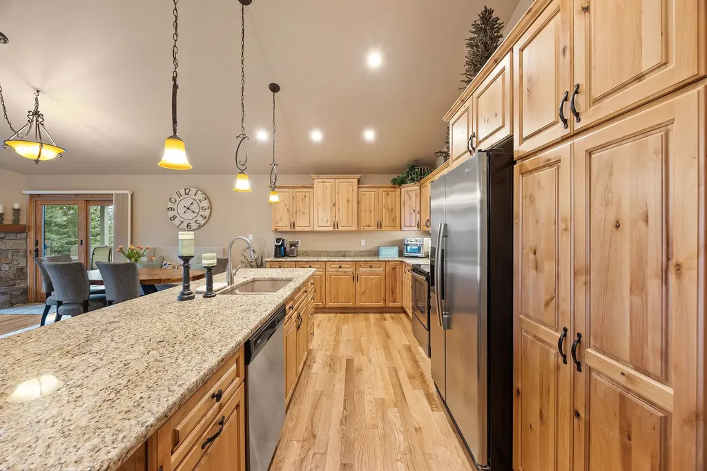 112 Golden Bear Drive Bigfork MT 59911