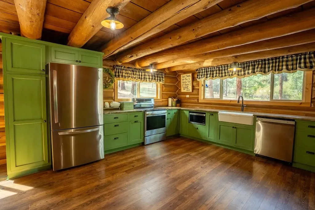847 Sheafman Creek Road Hamilton MT 59840