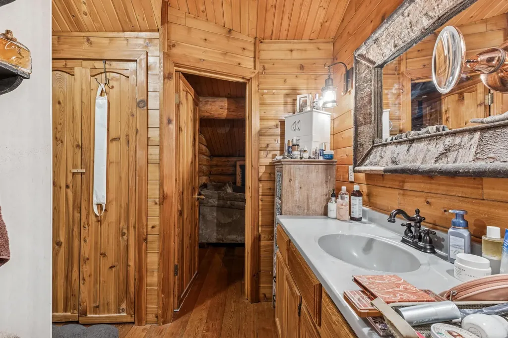 62564 Us Highway 2 Libby MT 59923