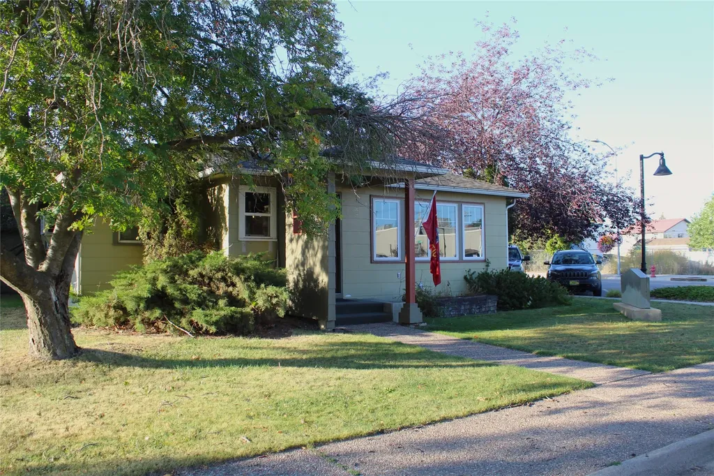 2 6th Avenue E Polson MT 59860