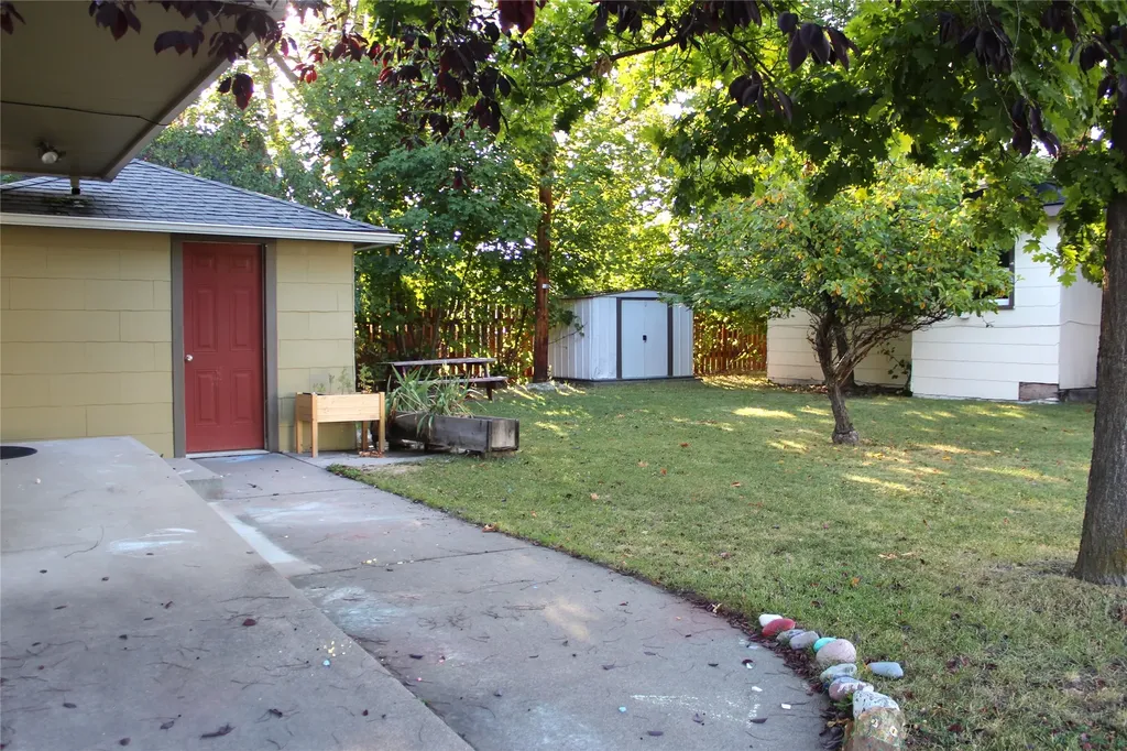 2 6th Avenue E Polson MT 59860