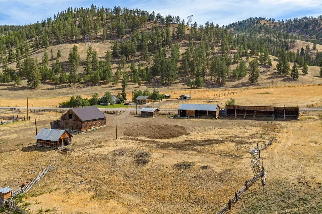 31022 Beavertail Road Clinton MT 59825