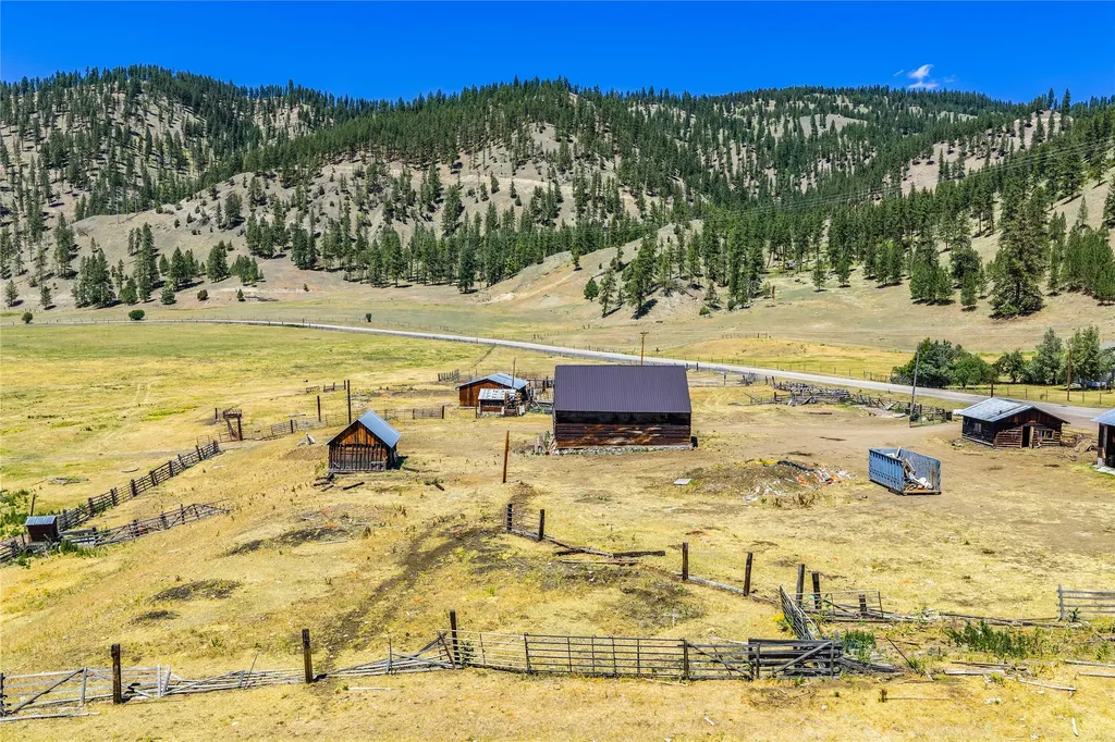 31022 Beavertail Road Clinton MT 59825