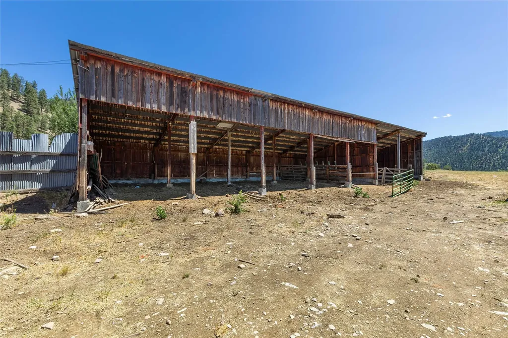 31022 Beavertail Road Clinton MT 59825