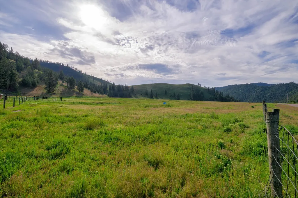 31022 Beavertail Road Clinton MT 59825
