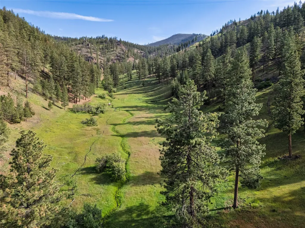 31022 Beavertail Road Clinton MT 59825