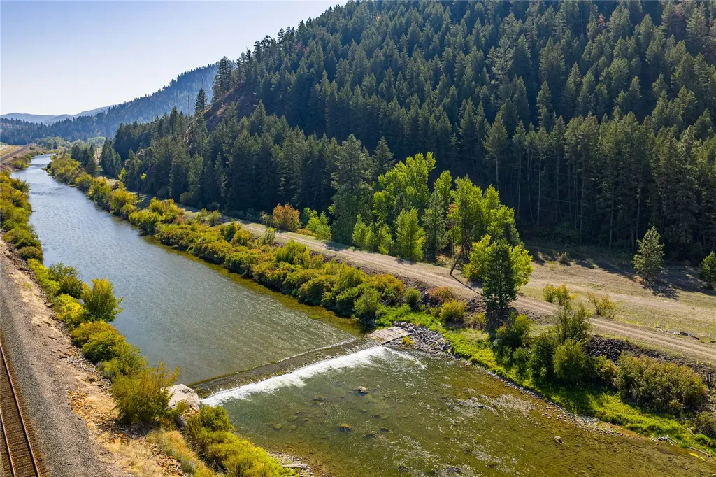 31022 Beavertail Road Clinton MT 59825