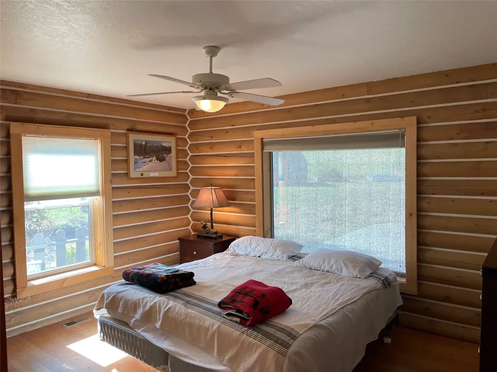 839 Thomas Lane Hamilton MT 59840