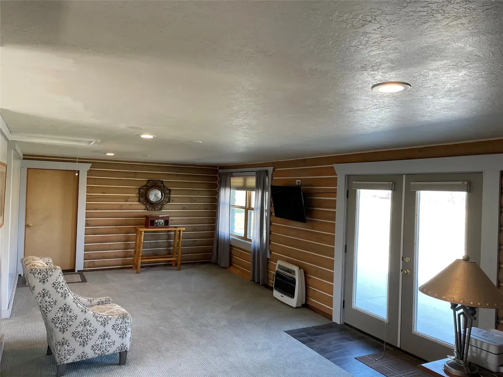 839 Thomas Lane Hamilton MT 59840