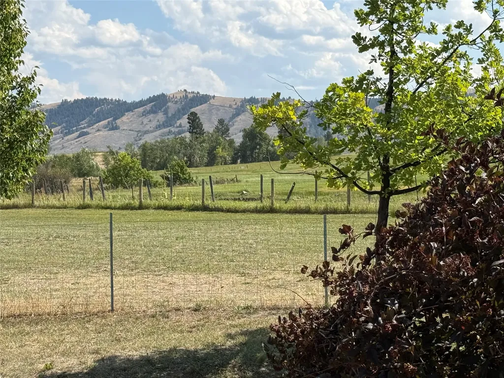 839 Thomas Lane Hamilton MT 59840