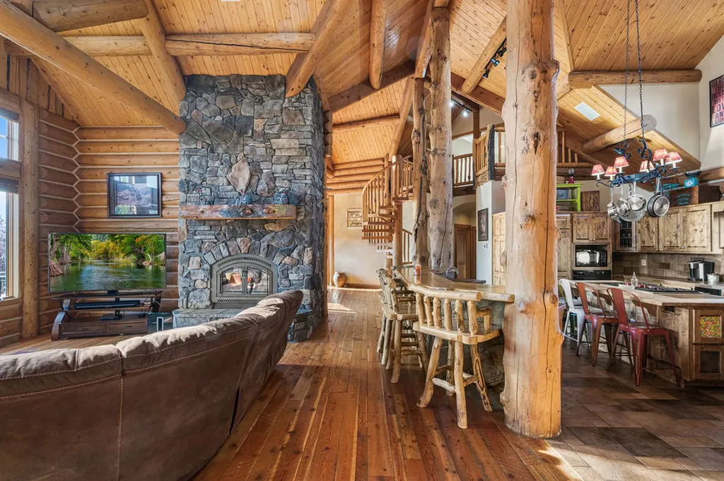 524 Arrow Hill Drive Hamilton MT 59840