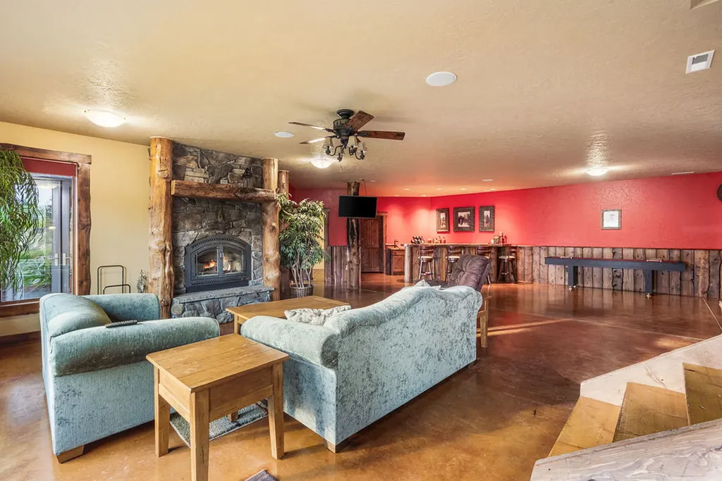524 Arrow Hill Drive Hamilton MT 59840