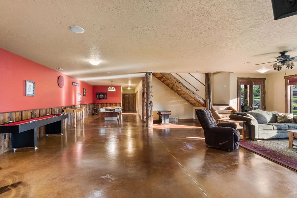 524 Arrow Hill Drive Hamilton MT 59840