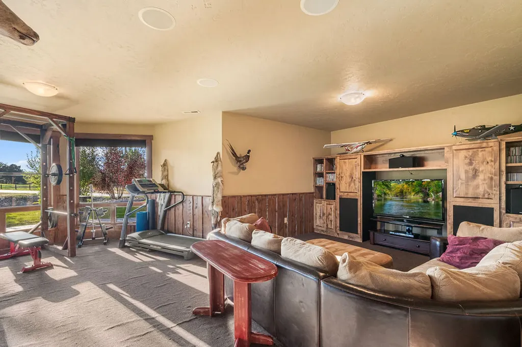 524 Arrow Hill Drive Hamilton MT 59840