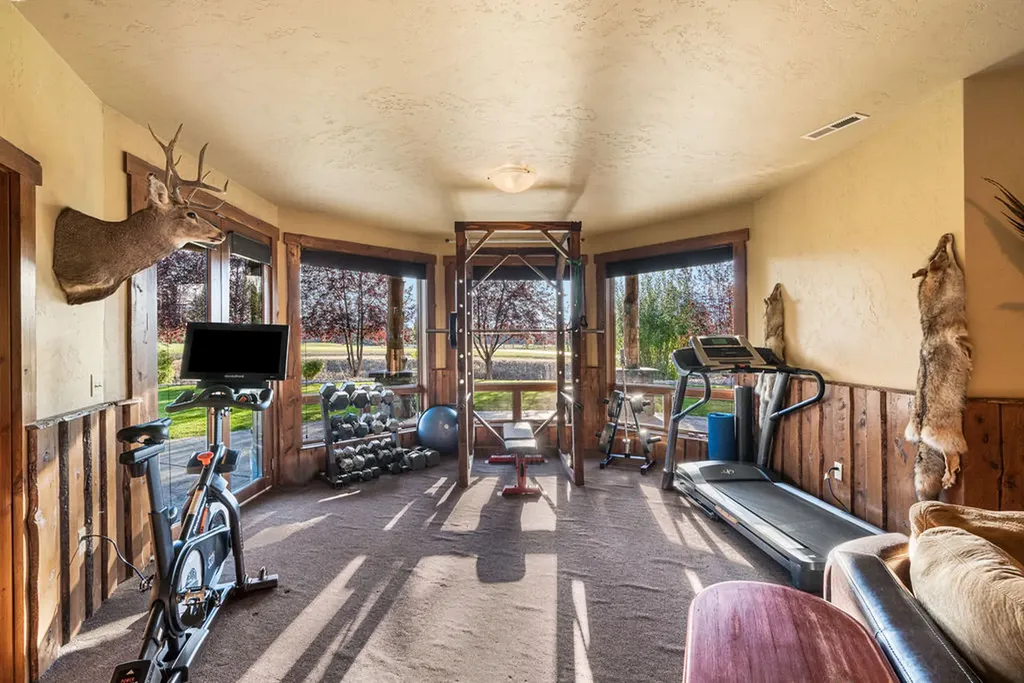 524 Arrow Hill Drive Hamilton MT 59840