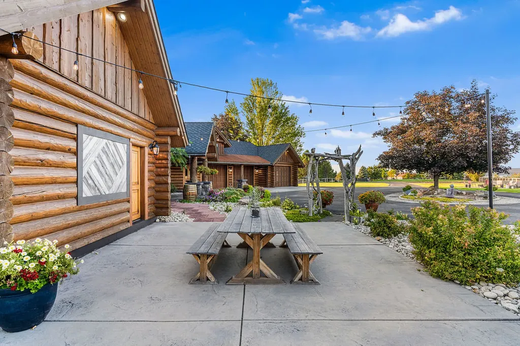 524 Arrow Hill Drive Hamilton MT 59840