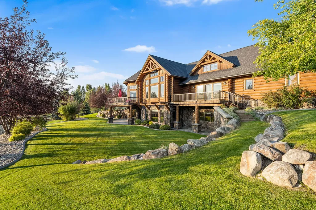 524 Arrow Hill Drive Hamilton MT 59840