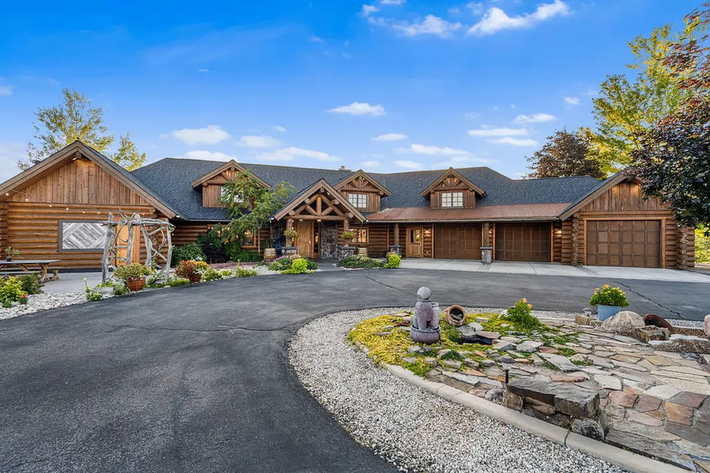 524 Arrow Hill Drive Hamilton MT 59840