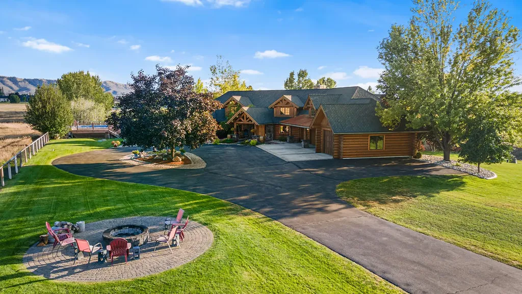 524 Arrow Hill Drive Hamilton MT 59840